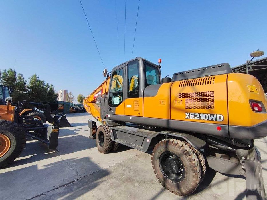 XCMG G'ildirakli ekskavator XE210WD