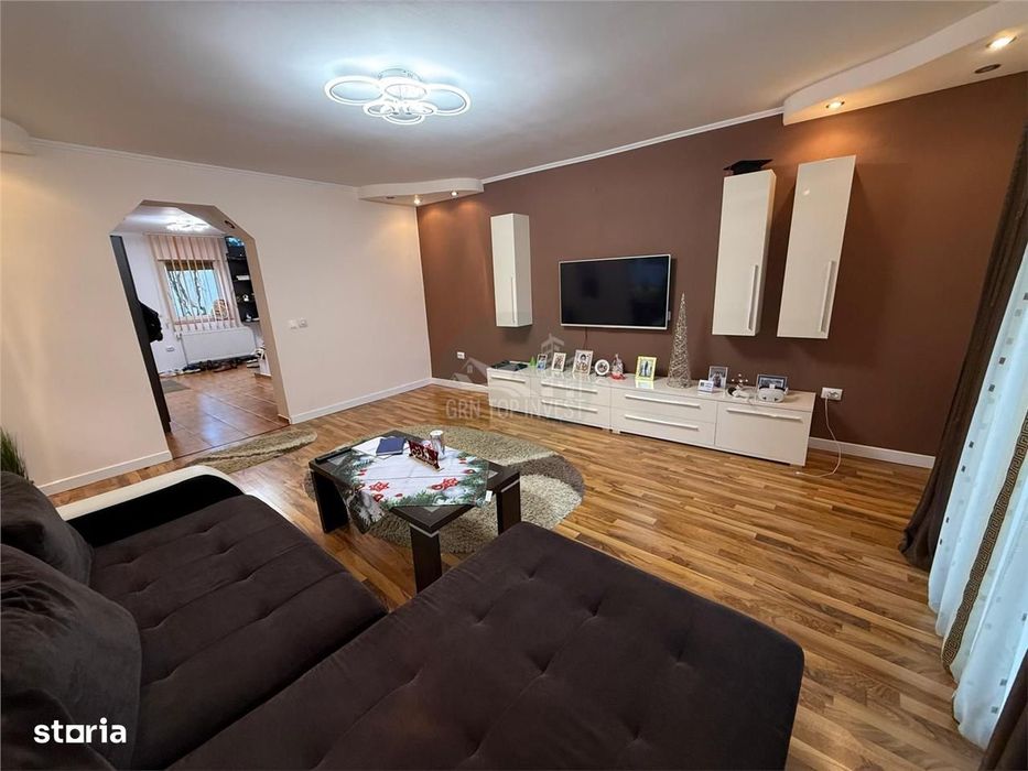 Casa individuala 5 camere 2 bai zona Terezian