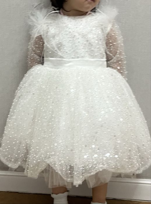 Праздничное белое платье для девочки
