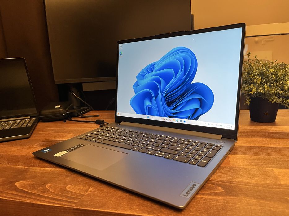 Ноутбук Lenovo ideapad slim 3