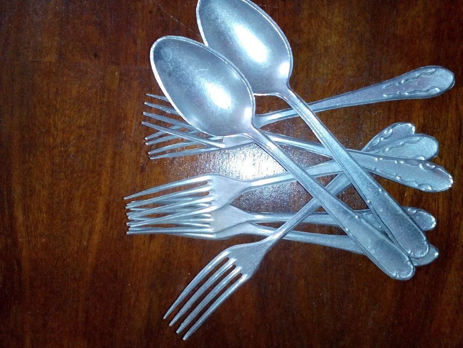 Ръчна мелничка за кафе, пирографирана кутия и преспапие