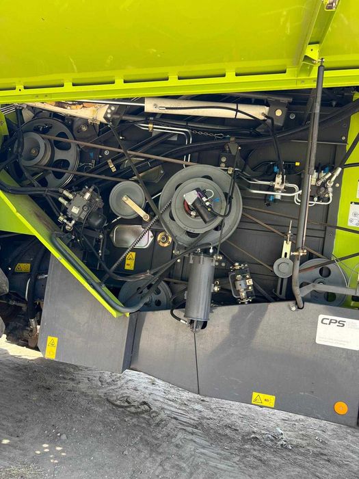Combina agricola Claas Avero 160