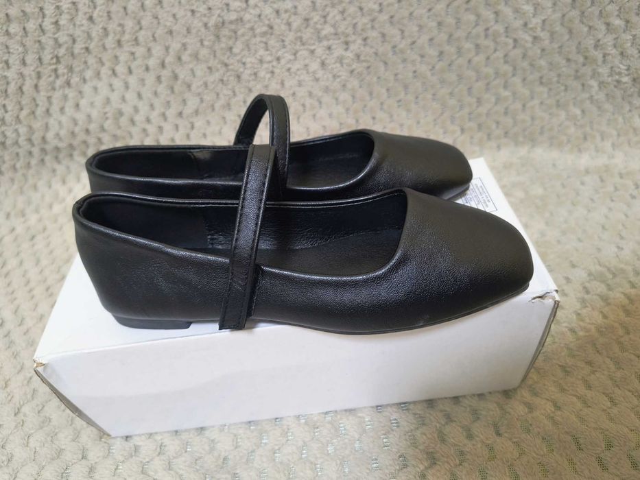 Обувки за танци и официални поводи