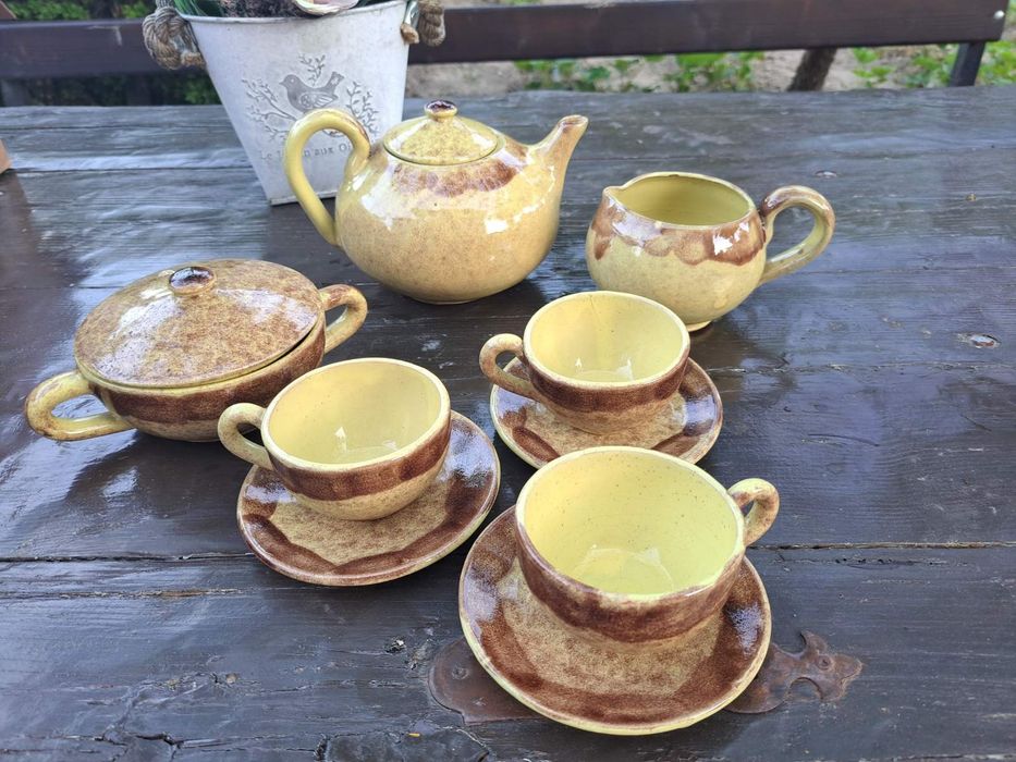 Сервизи от стъкло порцелан и др.