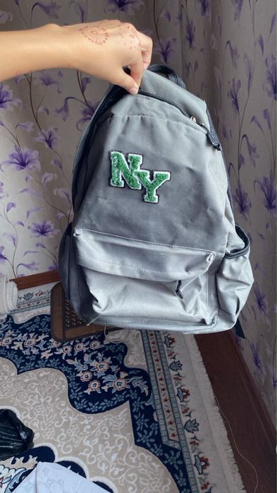 Продам школьные вещи