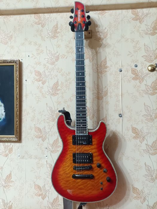 Продам гитару и комбик