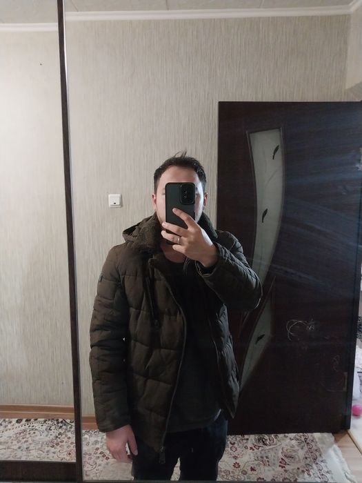 Продам зимнюю куртку