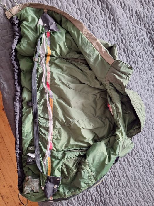 Яке Burton snowboard/ski - M