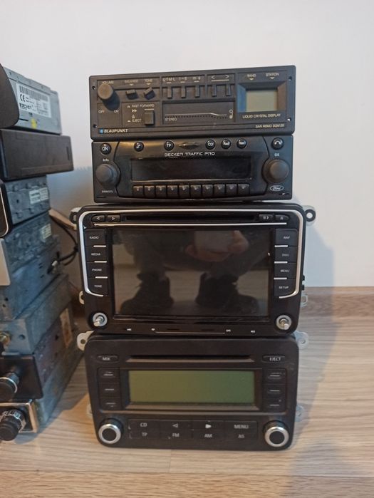 Casetofone auto citește anunțul