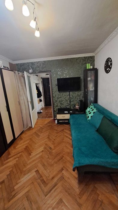 Apartament 3 camere de vanzare in centrul vechi