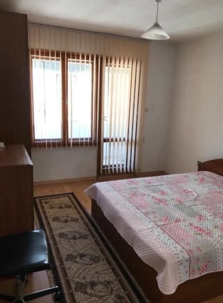 Дава се под наем Двустаен апартамент в Пловдив, Център - 72 кв.м за 382.5 € - Снимка #4