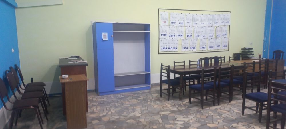 Офис ёки ӯқув маркази учун хона ижарага берилади.