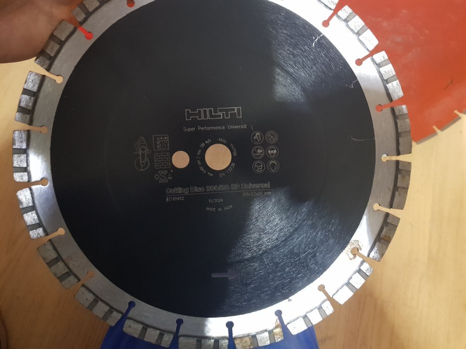 Discuri diamantate hilti 400 mm /300 mm