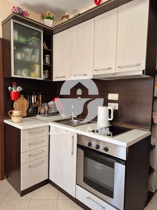 Продава се Двустаен апартамент в к.к. Слънчев бряг - 55 кв.м за 1882 €/кв.м - Снимка #3