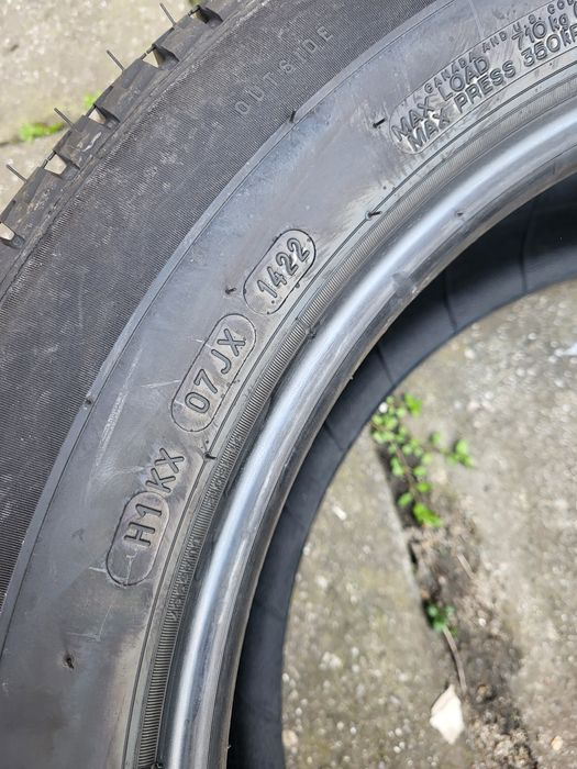 Всесезонни гуми BF Goodrich 215/60/17