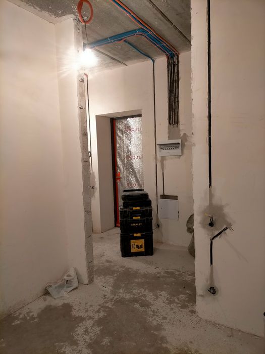 Электрик монтажный