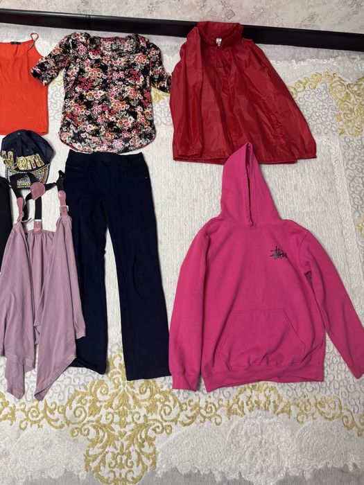 Отдам много женских вещей