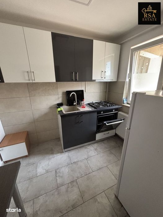 Apartament 4 camere de inchiriat et 4 langa Sala Polivalenta Rm Valcea