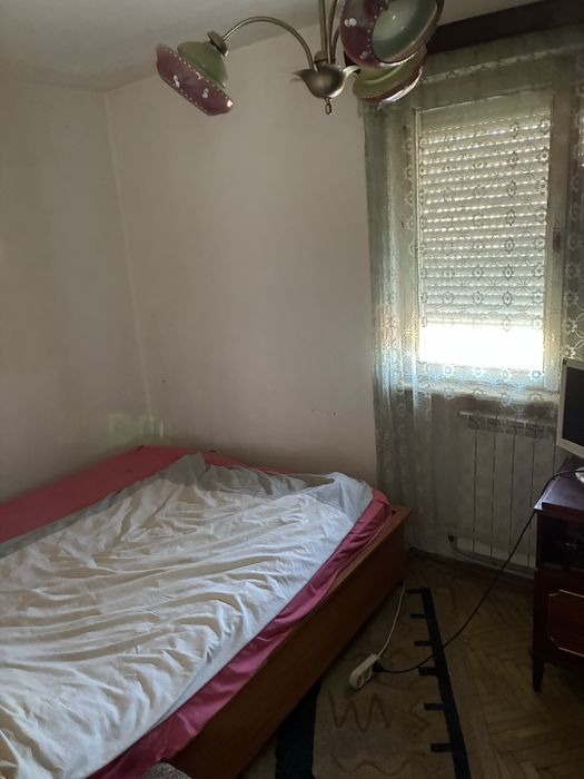 Vand apartament cu 2 camere