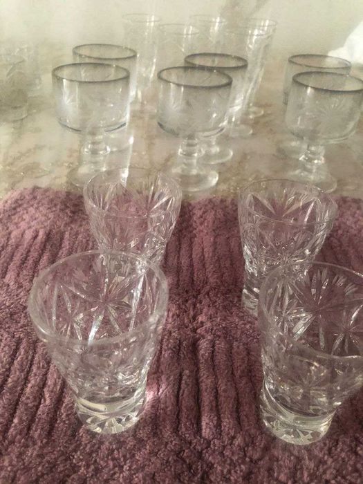 Хрустальные рюмки советские. Всего 22 штук.
