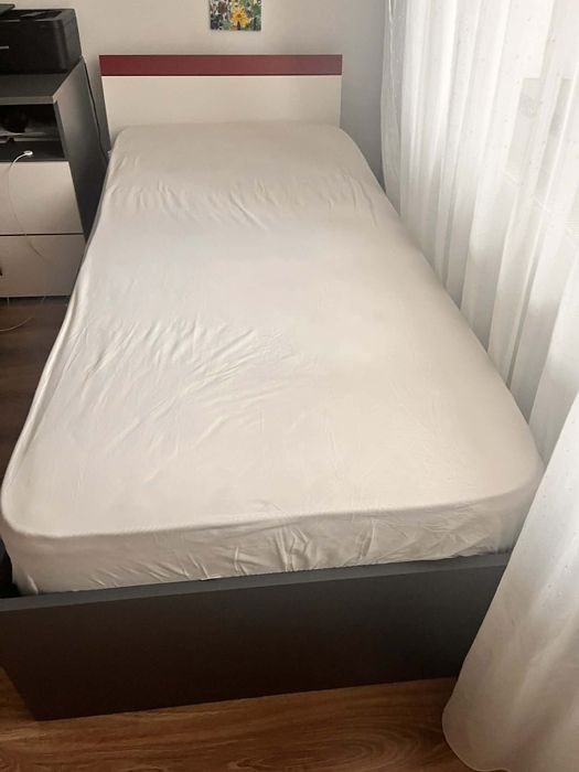 De vanzare pat fetite