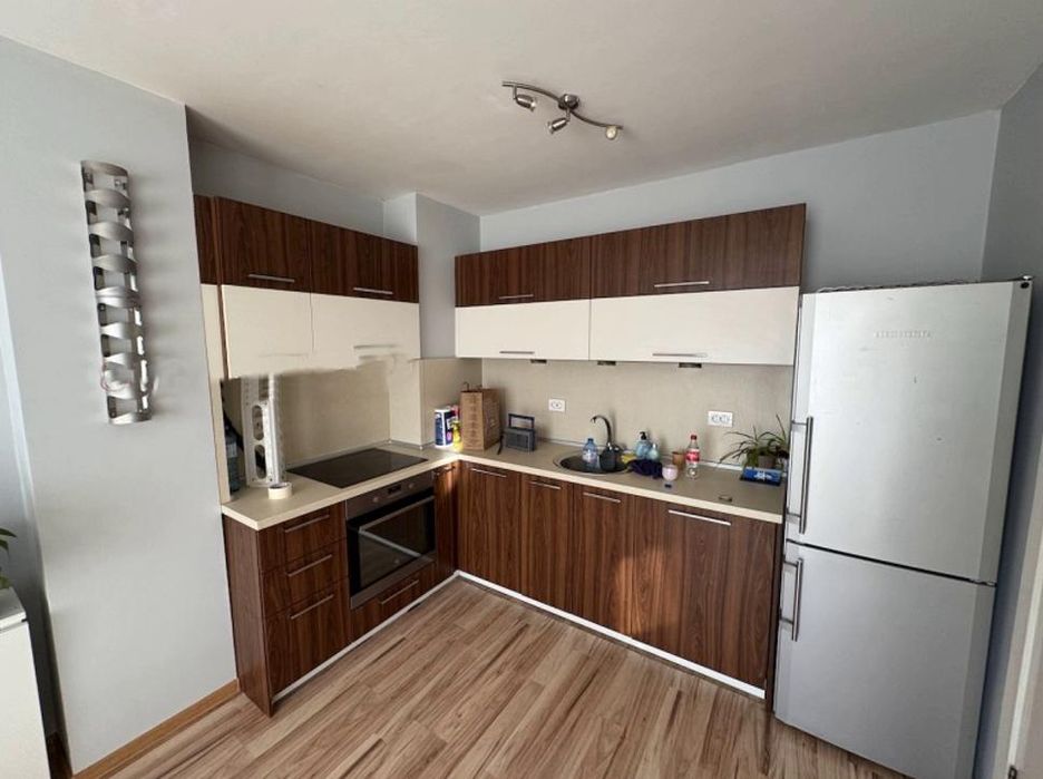 Дава се под наем Двустаен апартамент в София, Света Троица - 64 кв.м за 715 € - Снимка #2