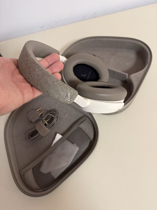 Casti over-ear Sennheiser Momentum 4, Wireless, ANC, Alb