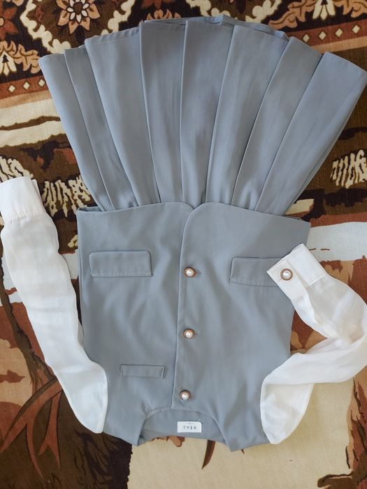 Продам костюм двойку