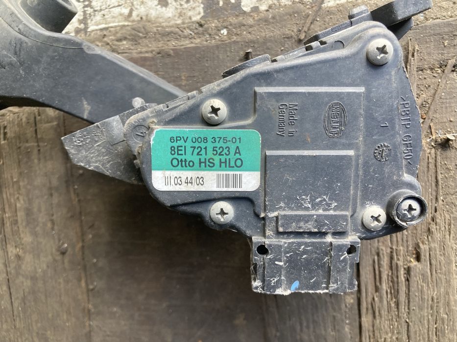 Педаль газа Ауди А4Б6 / Audi A4B6