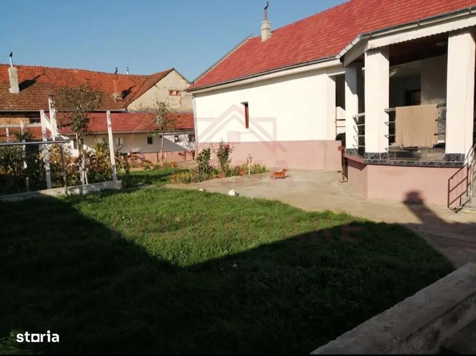 Proprietate Cu 2 Case Și Curte\Valea Timișului\Jud.cs