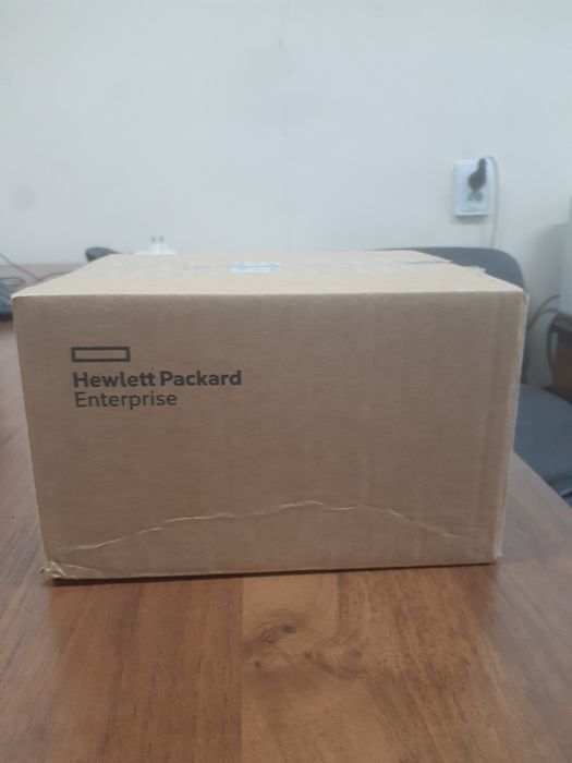 Продам новые жесткие диски. МОДЕЛЬ-EH0300JEDHC. БРЕНД-HPE. ТИП- HDD.
