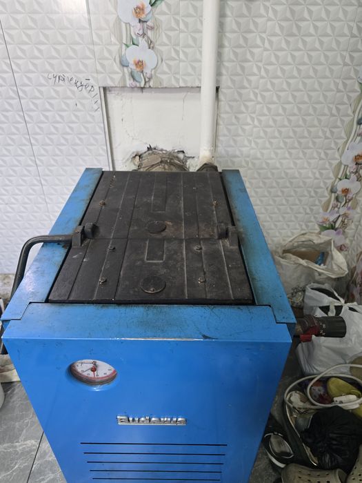 Продам печь Будерос