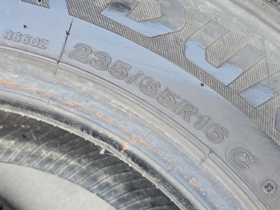 235 65 16c Bridgestone