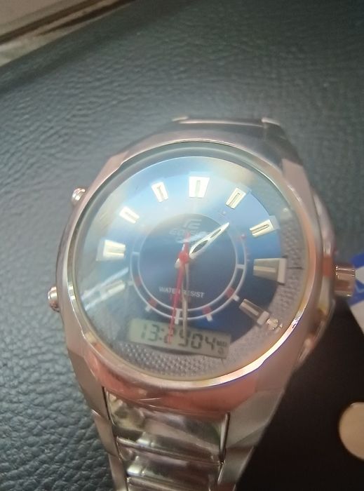 Мъжки Часовник   Casio Edifice EFA-128D-2AV
с нова батерия Varta 371