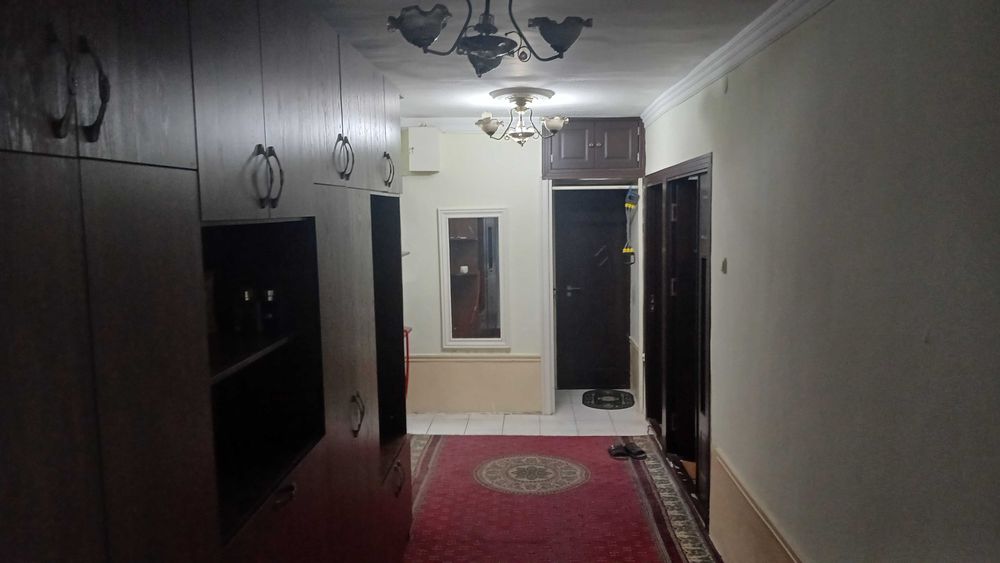 3 xonali kvartira sotiladi