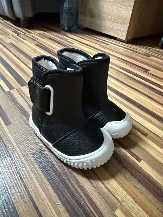 Ghete bebelus marimea 20