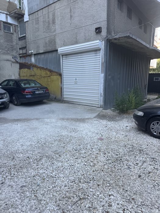 Дава се под наем Гараж / Паркомясто в с. Величково, Област Варна - 26 кв.м за 153 € - Снимка #1