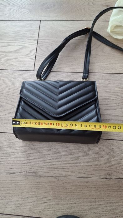 Мини чанта черна