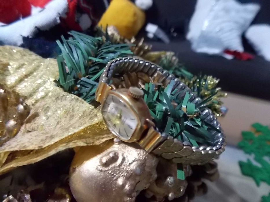 Ceas dama elvetian vintage din aur 14K- 750 lei