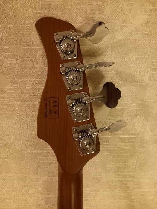 Бас гитара Marcus Miller V5 Alder-4