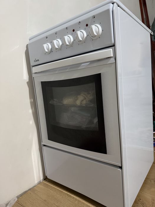 Продам электрическую плиту