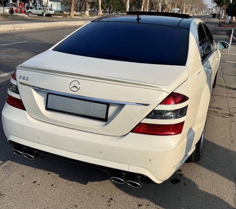 Mercedes-Benz 2008 год