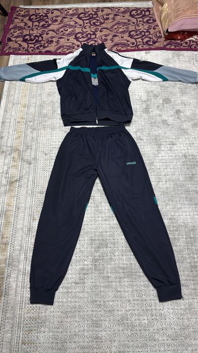 Спортивный костюм