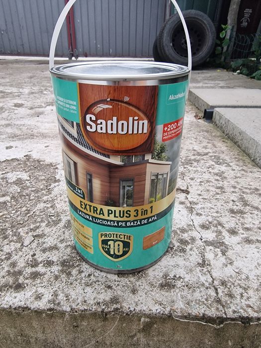 Vopsea Sadolin Lazura pe baza de apa