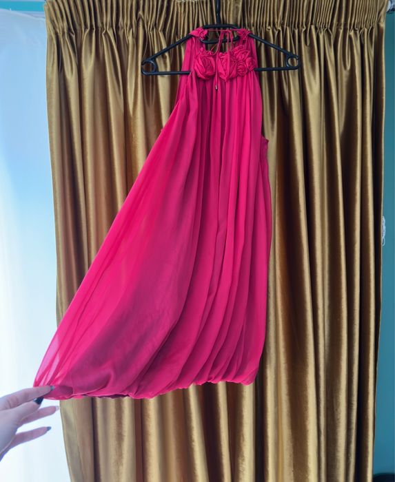 Rochie zara si karen millen rosie si roz