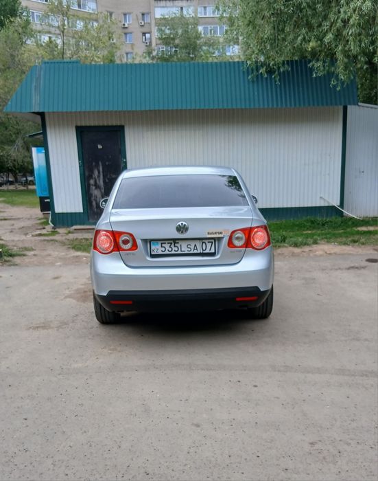Продам джетту 2.0 автомат
