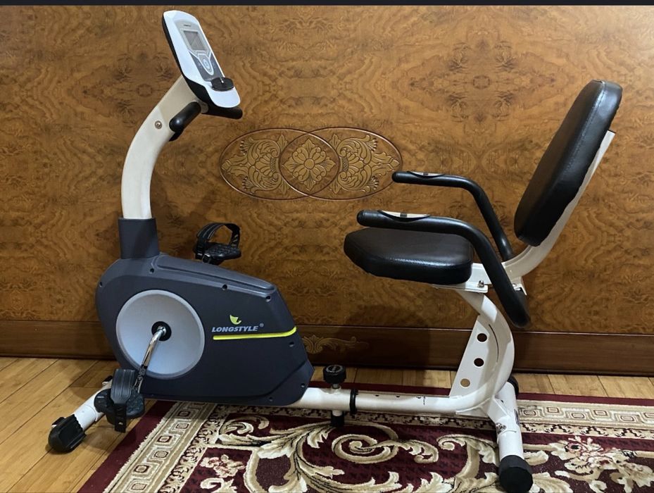 Горизонтальный велотренажер