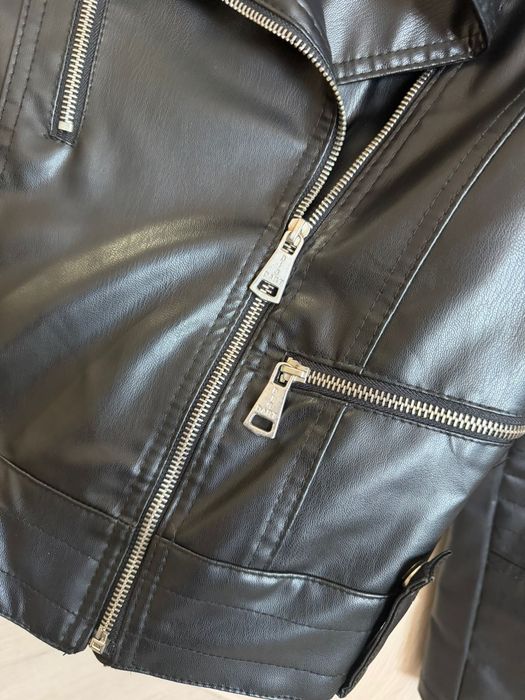 Продам кожанну куртку