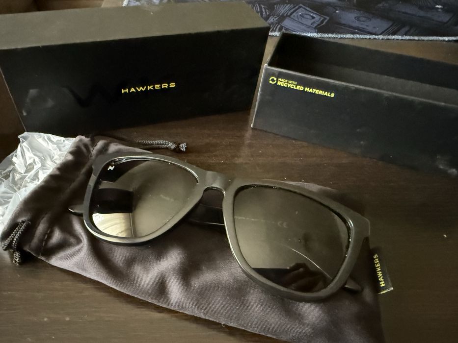 Ochelari de soare Hawkers