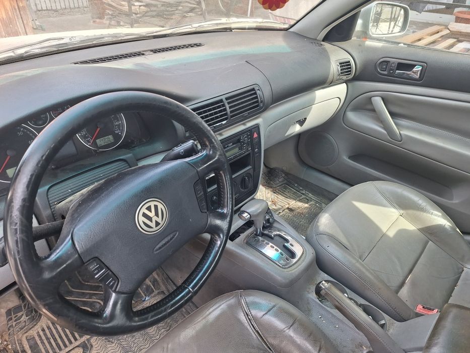 Vând  Passat 1.8 Turbo